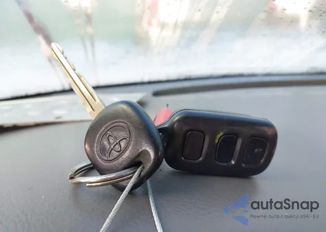 2003 Toyota Camry Le/Se/Xle from USA, damaged, VIN 4T1BF30K13U543845